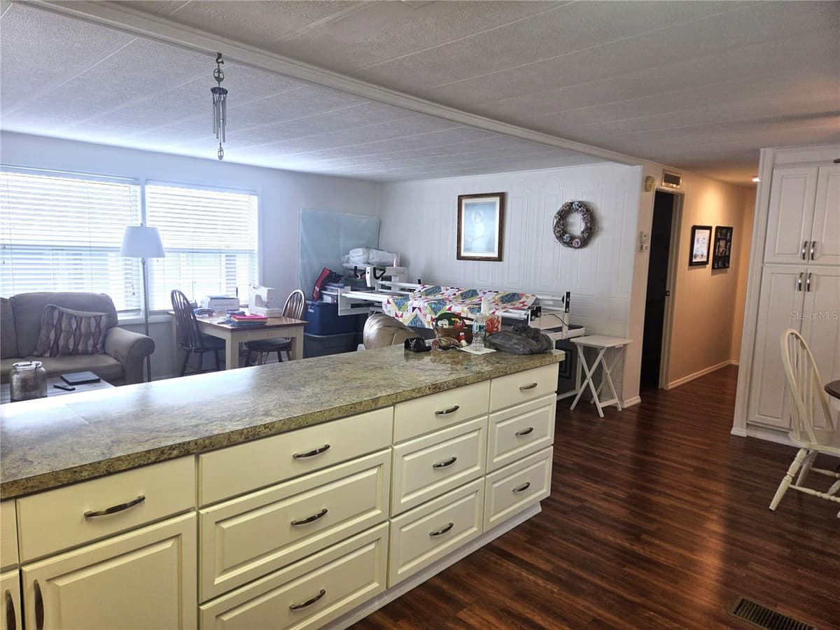 628 LAKESIDE RANCH LANE — photo 13 of 43