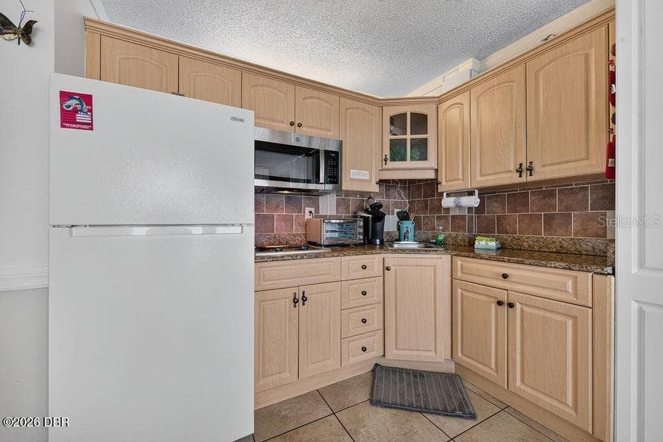 701 ATLANTIC AVENUE — photo 11 of 39