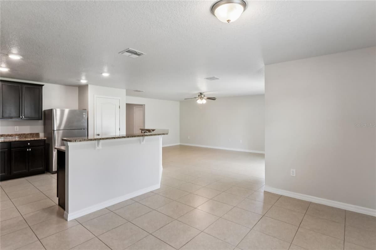 2403 CASPIAN DRIVE — photo 10 of 23