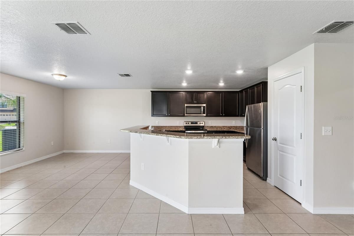 2403 CASPIAN DRIVE — photo 6 of 23