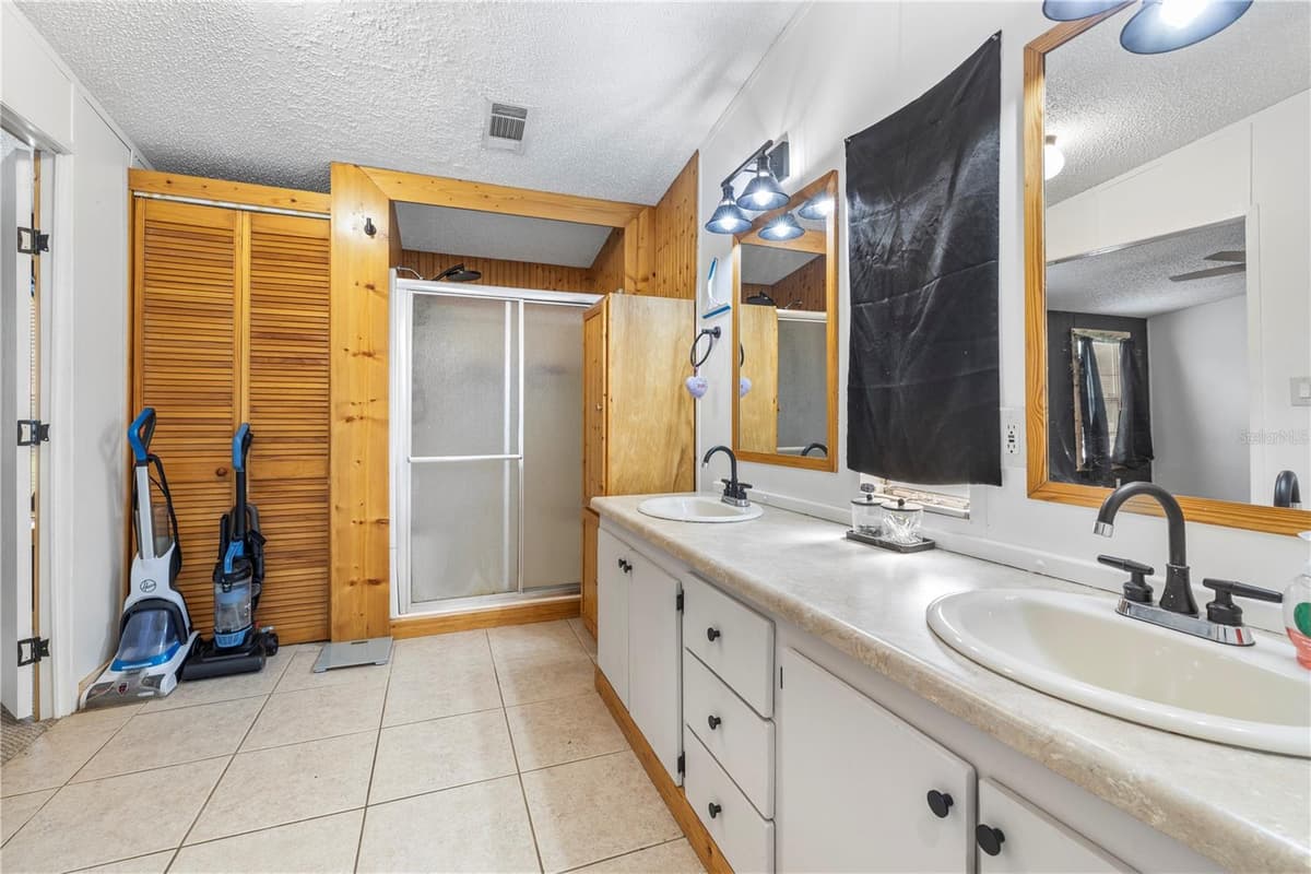4332 UPPER MEADOW ROAD — photo 34 of 56