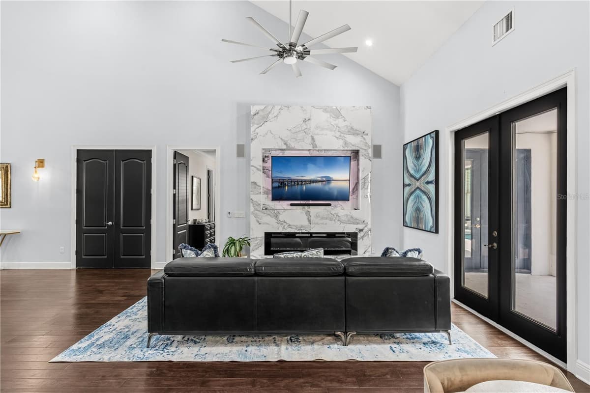 1840 BRYAN AVENUE — photo 9 of 53