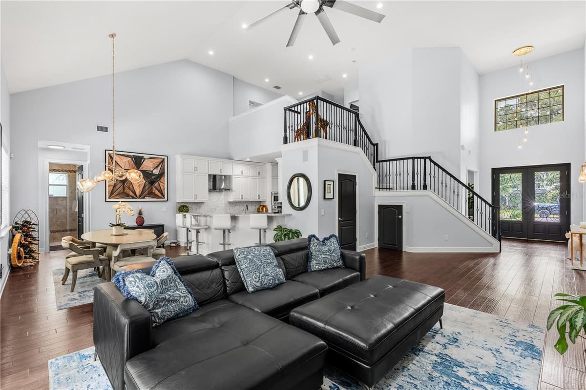 1840 BRYAN AVENUE — photo 8 of 53