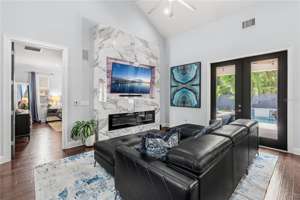 1840 BRYAN AVENUE — photo 10 of 53