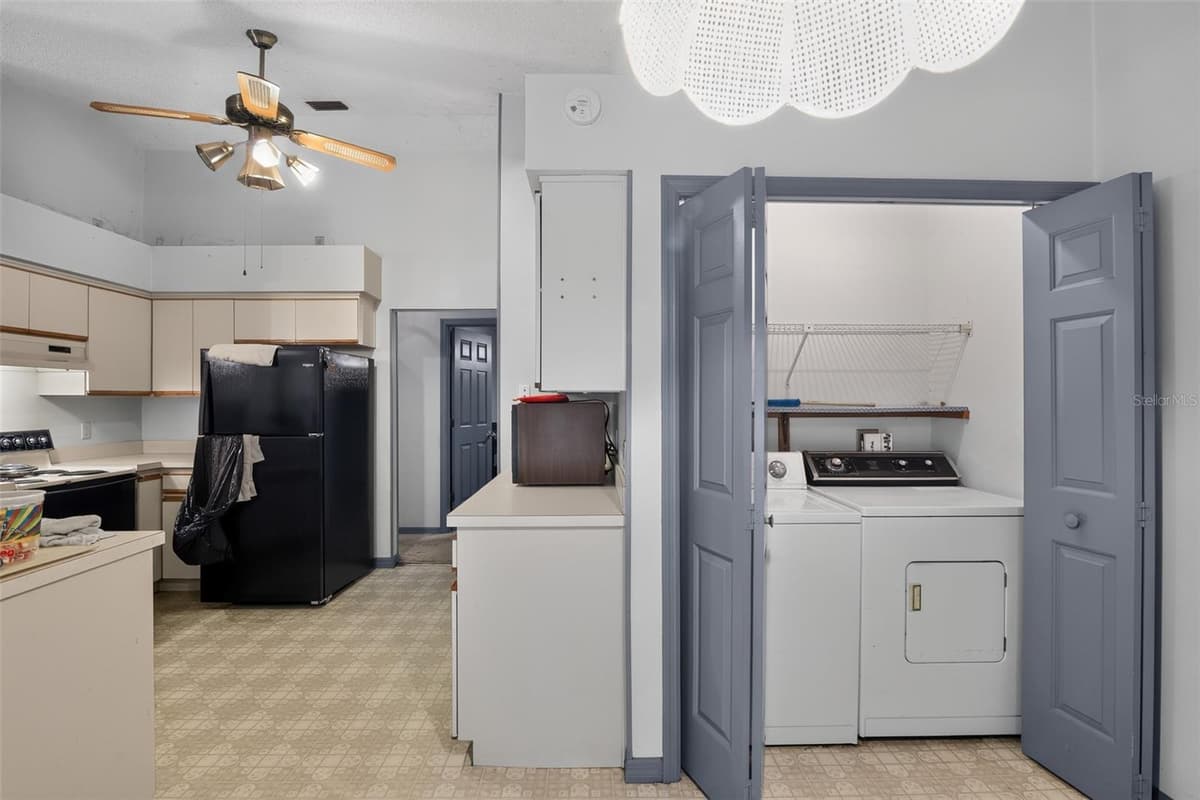 4279 ARLINGTON STREET — photo 16 of 30