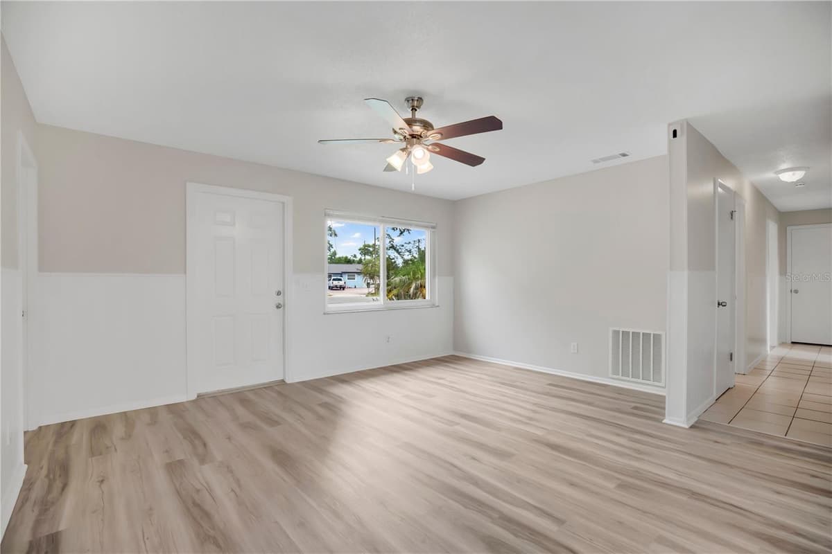 130 KASEY DRIVE — photo 8 of 30