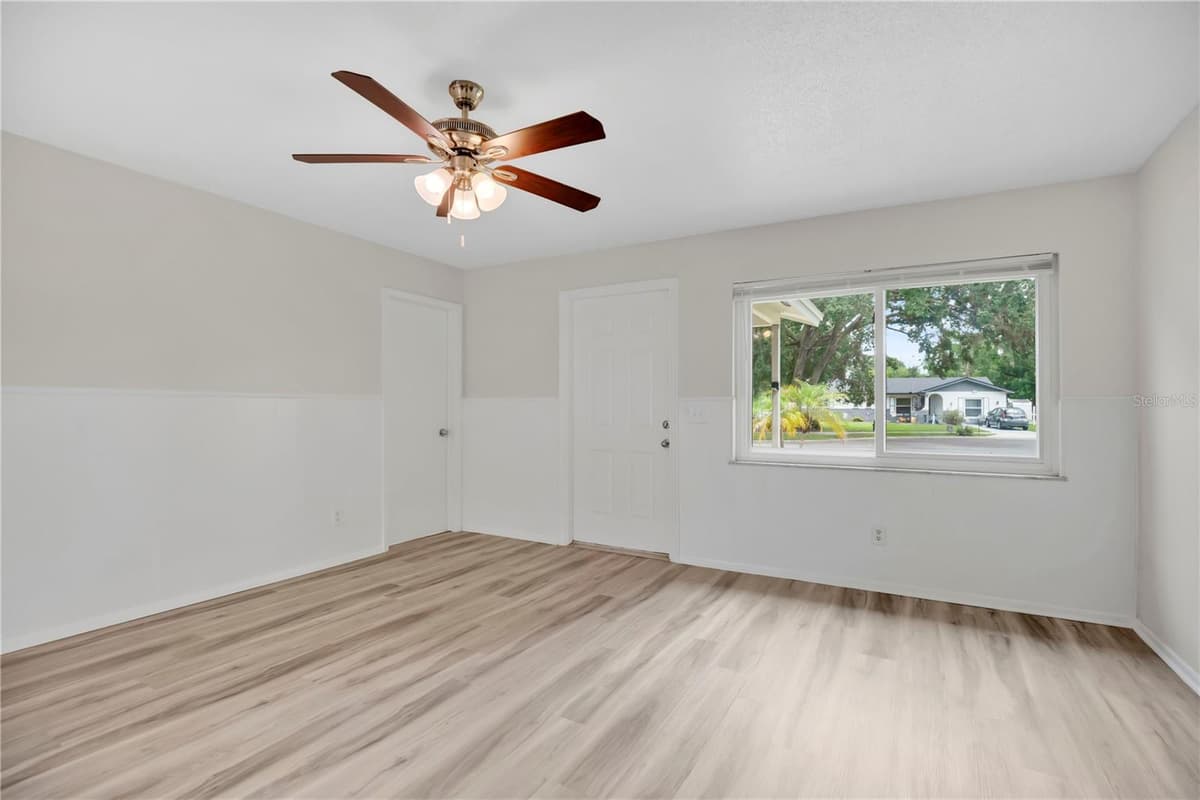 130 KASEY DRIVE — photo 6 of 30