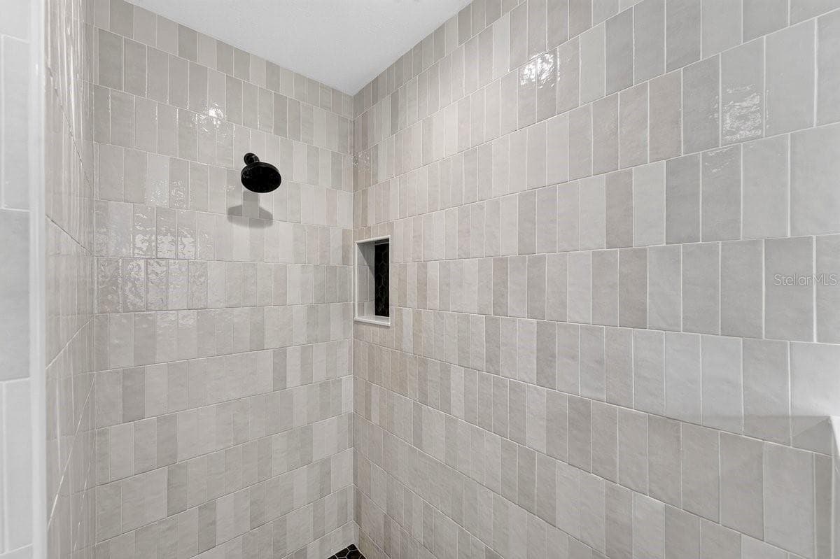 3 FOX HOLLOW DRIVE — photo 21 of 45