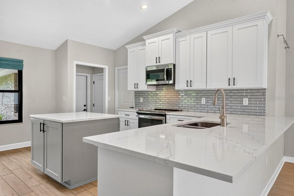 3 FOX HOLLOW DRIVE — photo 15 of 45
