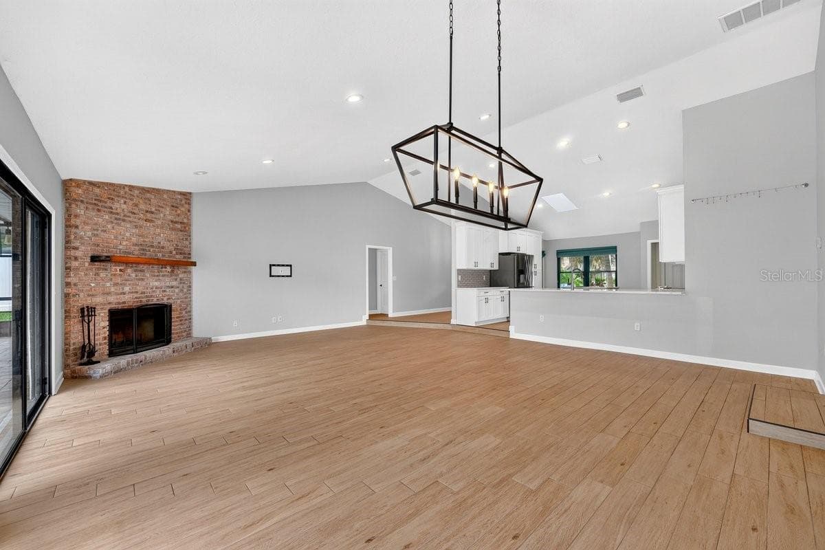 3 FOX HOLLOW DRIVE — photo 8 of 45