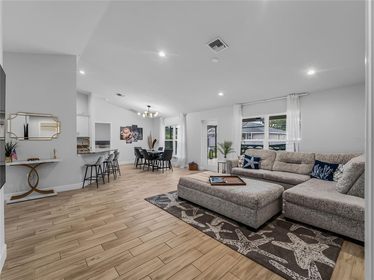 7664 MERONI BOULEVARD — photo 8 of 35