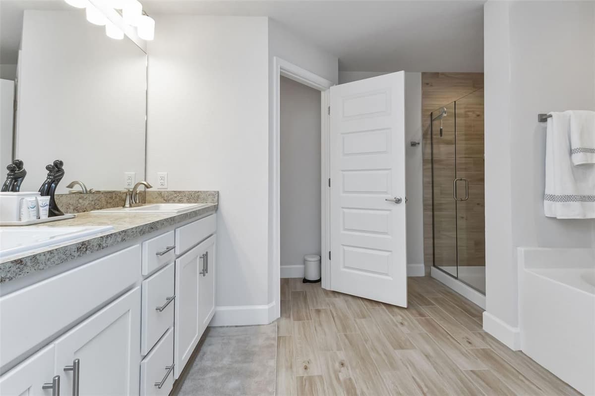 7664 MERONI BOULEVARD — photo 15 of 35