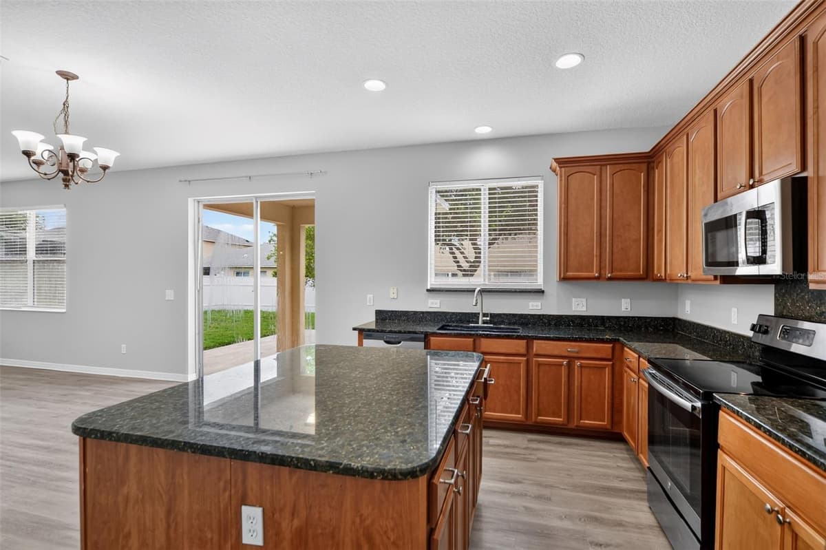 1215 ALAPAHA LANE — photo 14 of 30