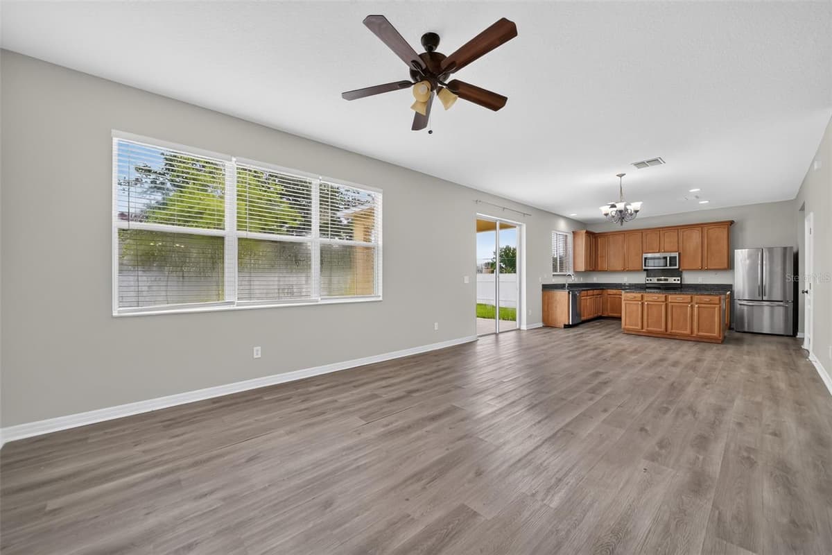 1215 ALAPAHA LANE — photo 9 of 30