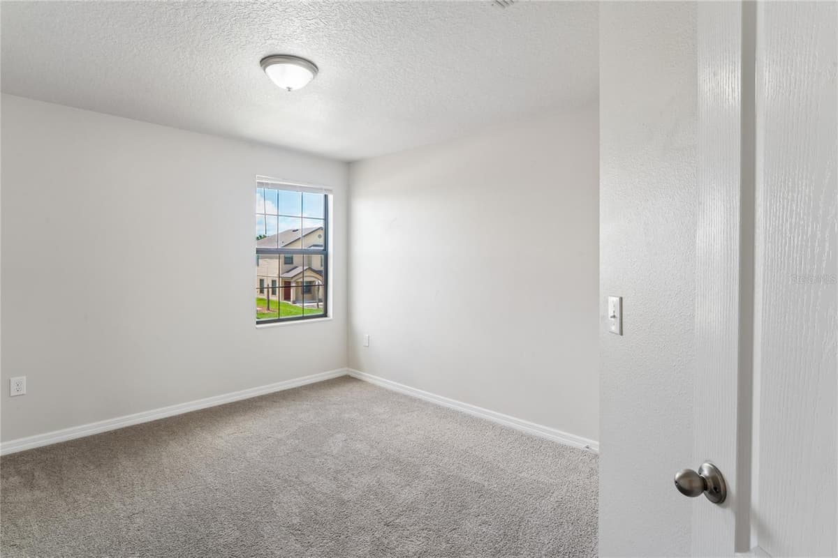 2427 CASPIAN DRIVE — photo 19 of 24