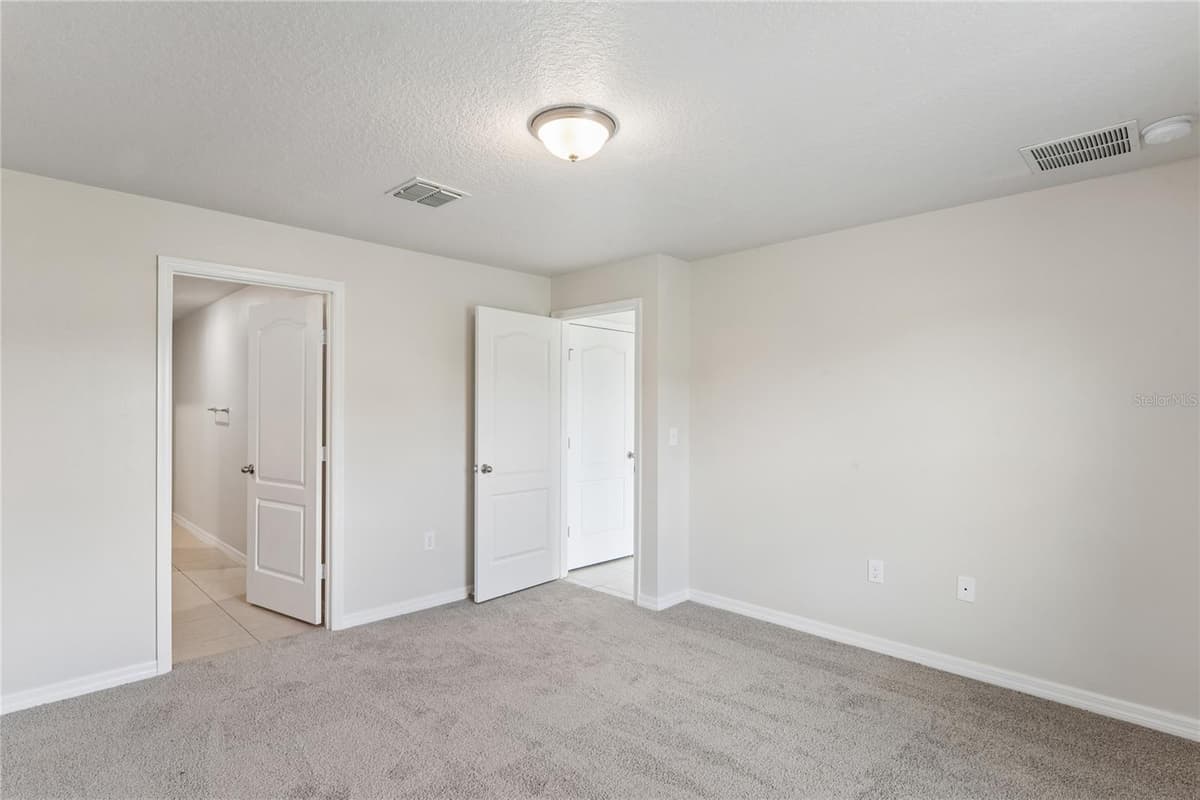 2427 CASPIAN DRIVE — photo 11 of 24