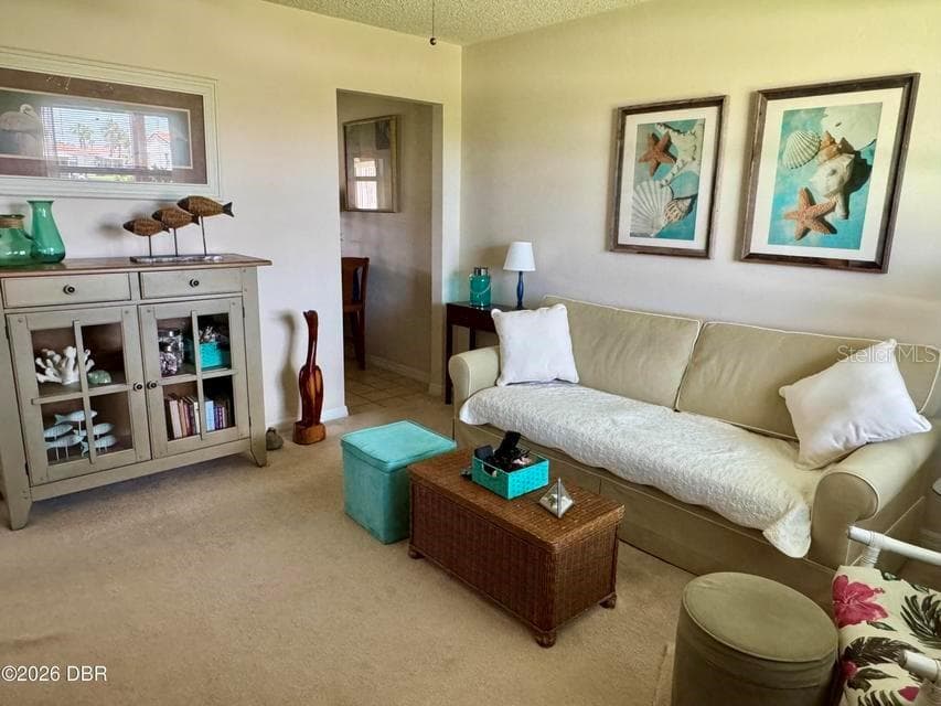 156 CARDINAL DRIVE — photo 7 of 39