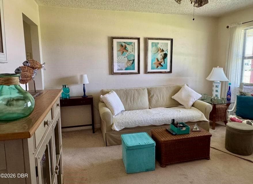 156 CARDINAL DRIVE — photo 8 of 39