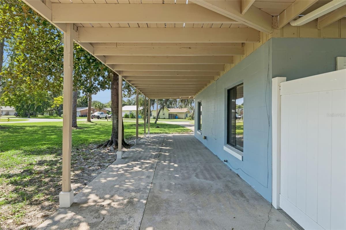 5556 LANCEWOOD CIRCLE — photo 51 of 54