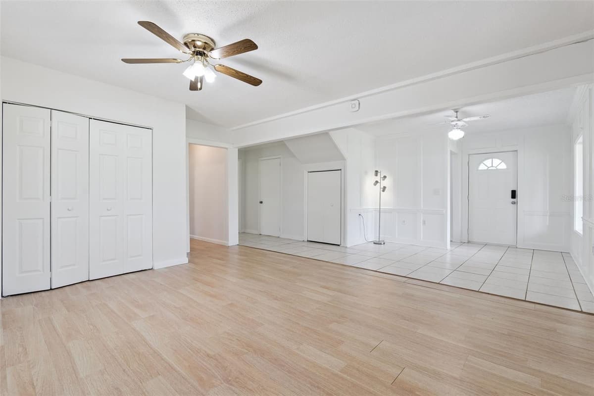 5556 LANCEWOOD CIRCLE — photo 34 of 54
