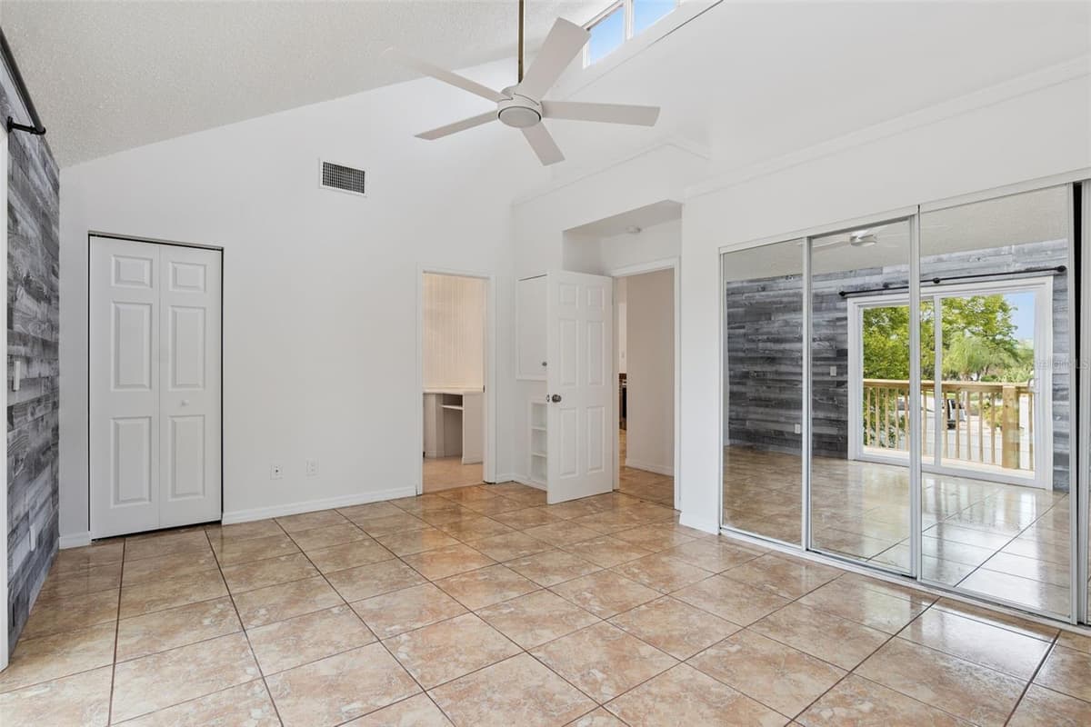 5556 LANCEWOOD CIRCLE — photo 29 of 54