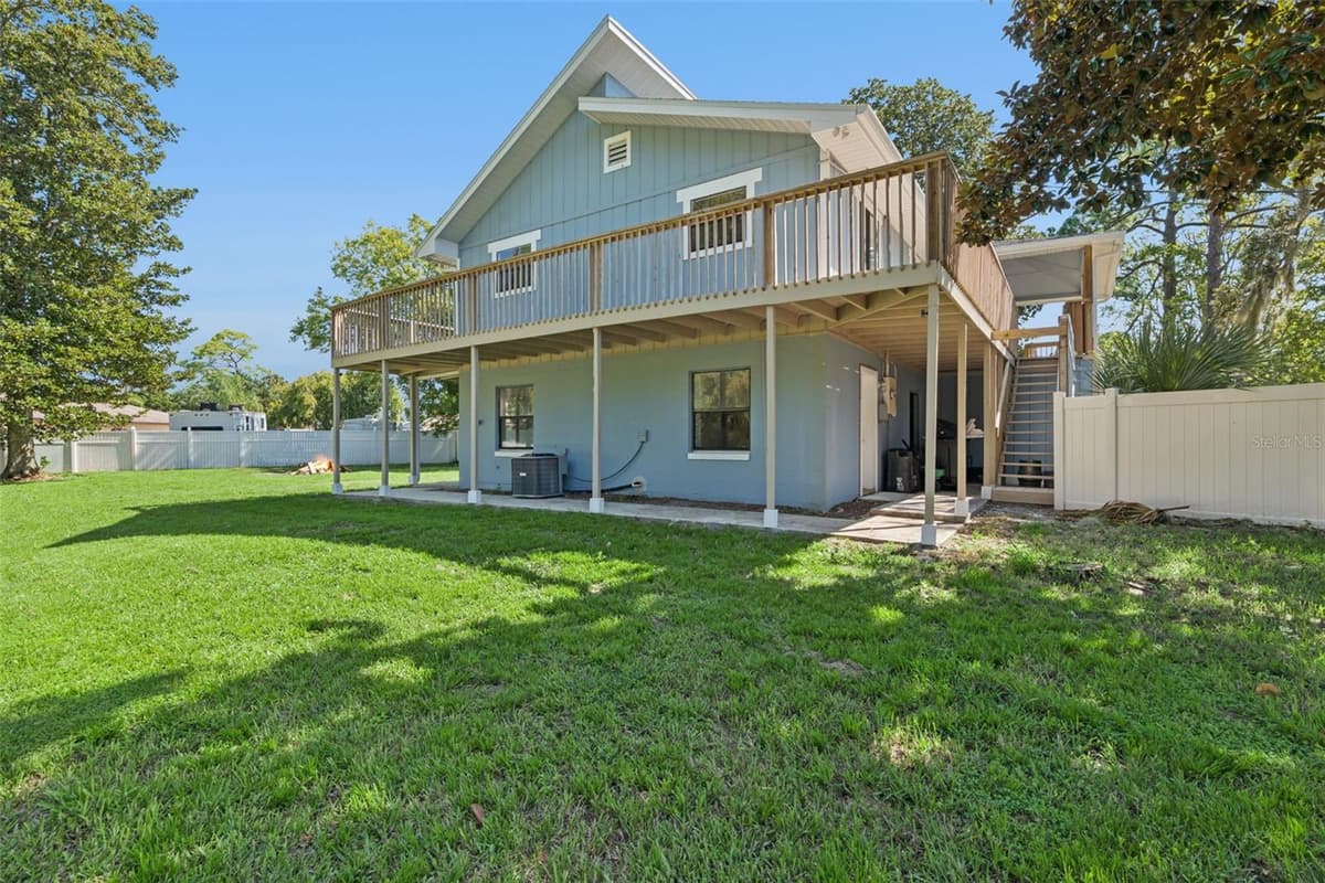 5556 LANCEWOOD CIRCLE — photo 45 of 54