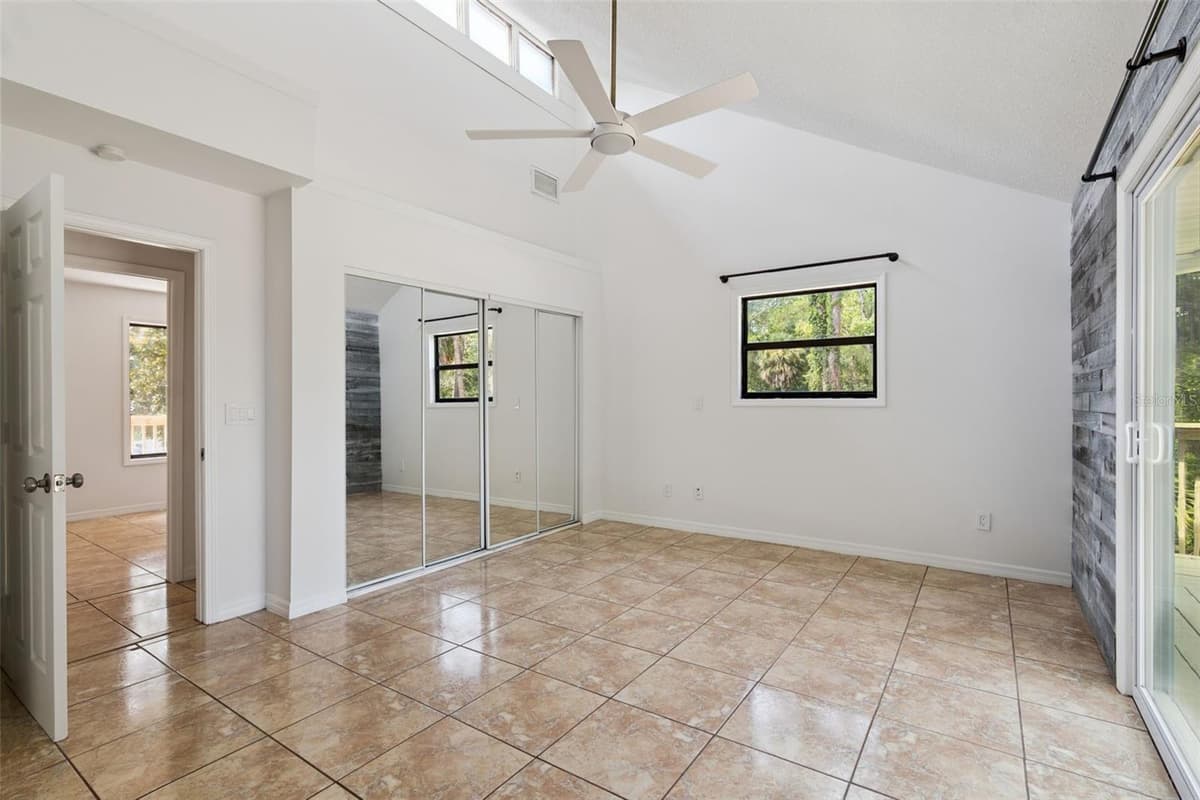 5556 LANCEWOOD CIRCLE — photo 27 of 54
