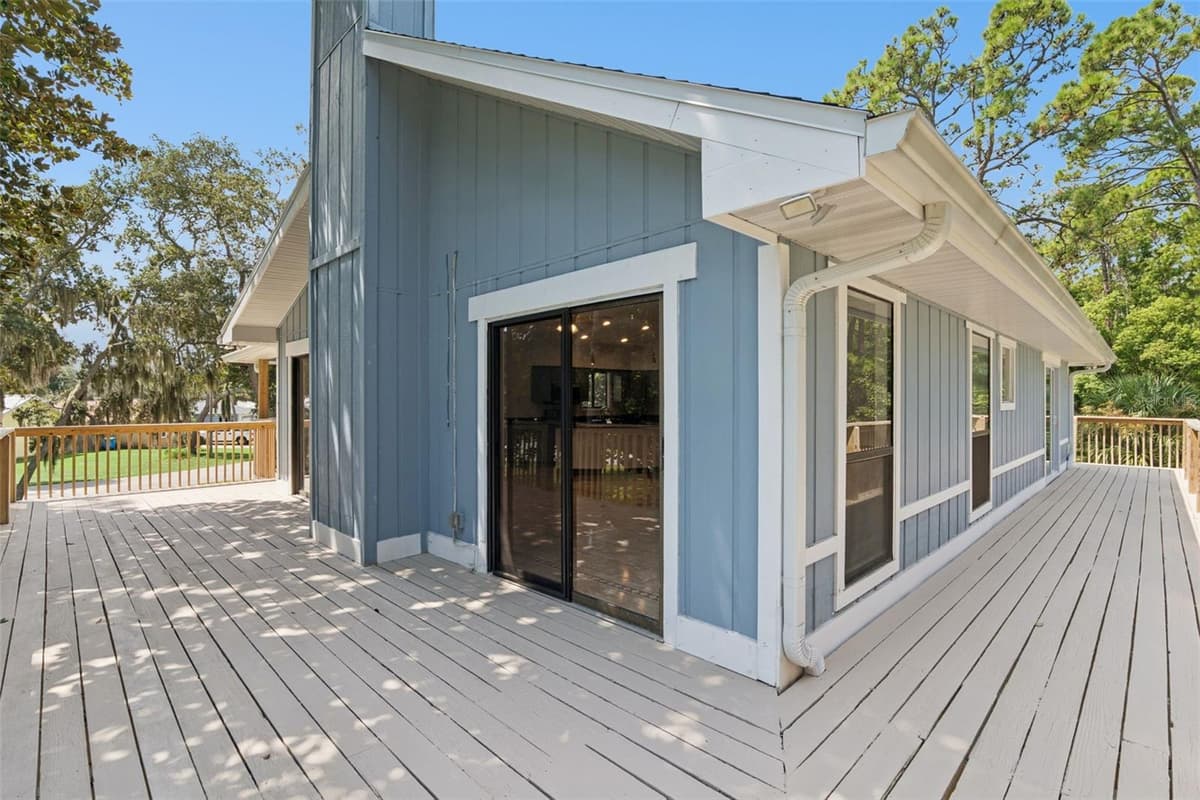 5556 LANCEWOOD CIRCLE — photo 17 of 54