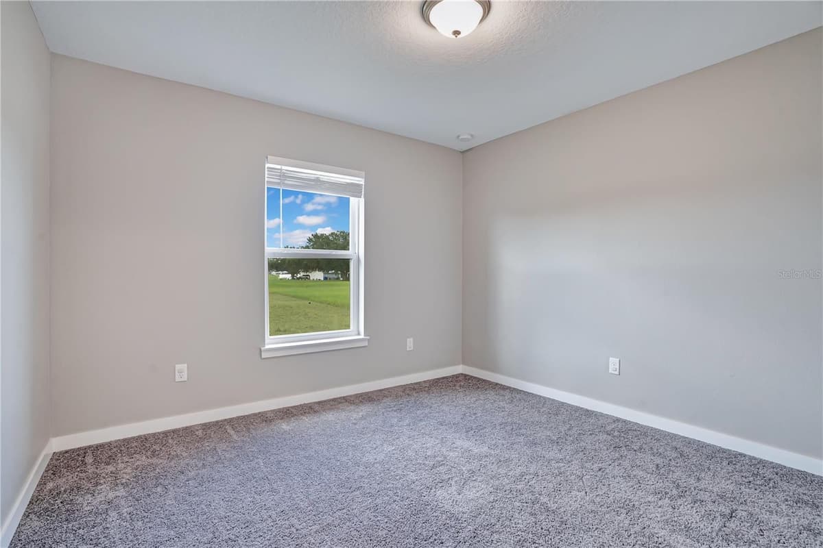 8833 HAMPSHIRE DRIVE — photo 19 of 33