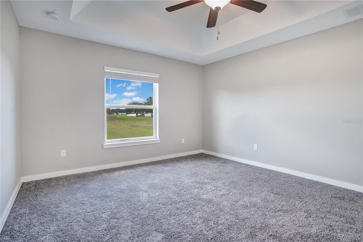 8833 HAMPSHIRE DRIVE — photo 14 of 33
