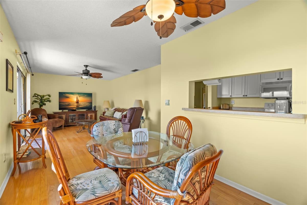 412 MOORINGS COVE DRIVE — photo 10 of 36