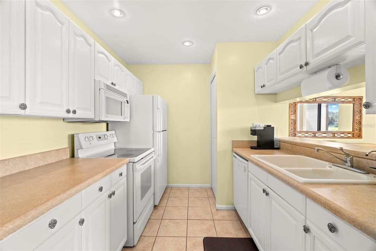 412 MOORINGS COVE DRIVE — photo 14 of 36