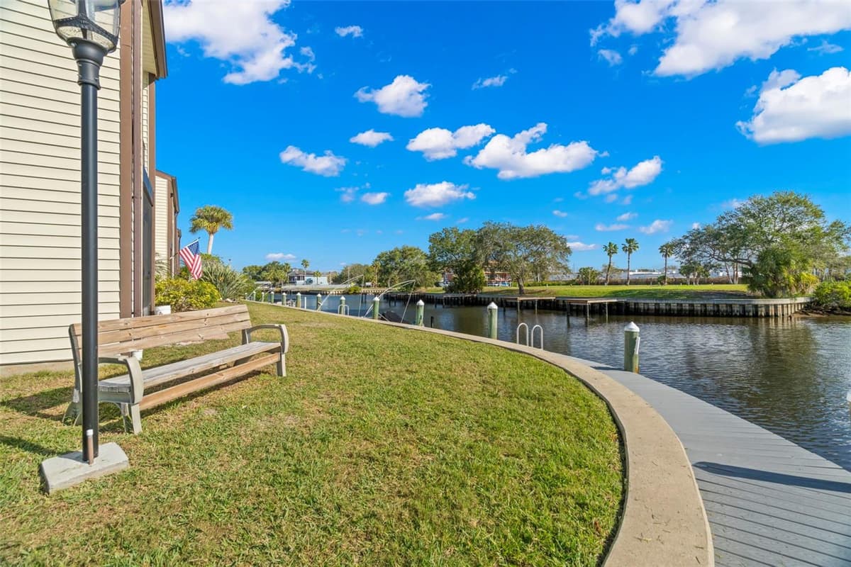 412 MOORINGS COVE DRIVE — photo 25 of 36