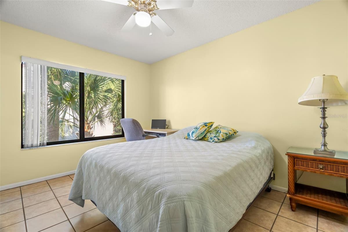412 MOORINGS COVE DRIVE — photo 17 of 36