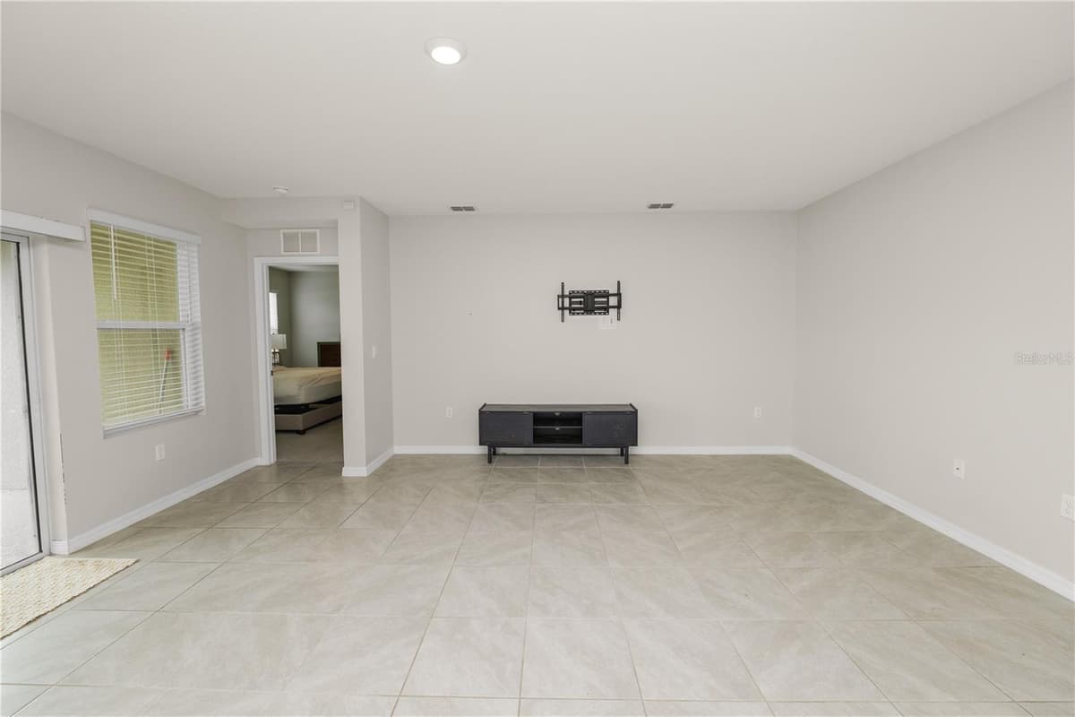 3141 CASPIAN FEATHER STREET — photo 11 of 45