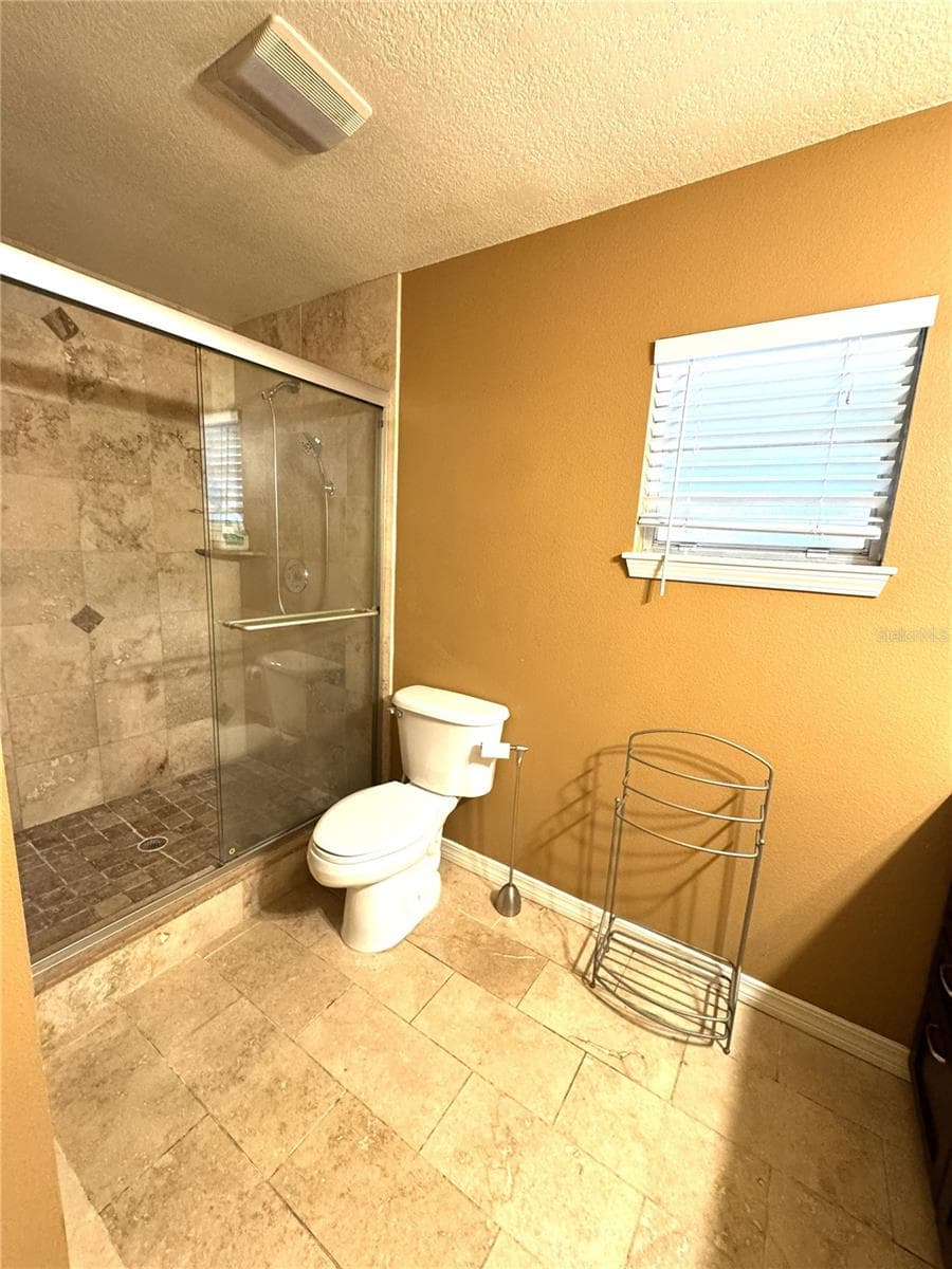 560 LAKE PLEASANT ROAD — photo 10 of 26
