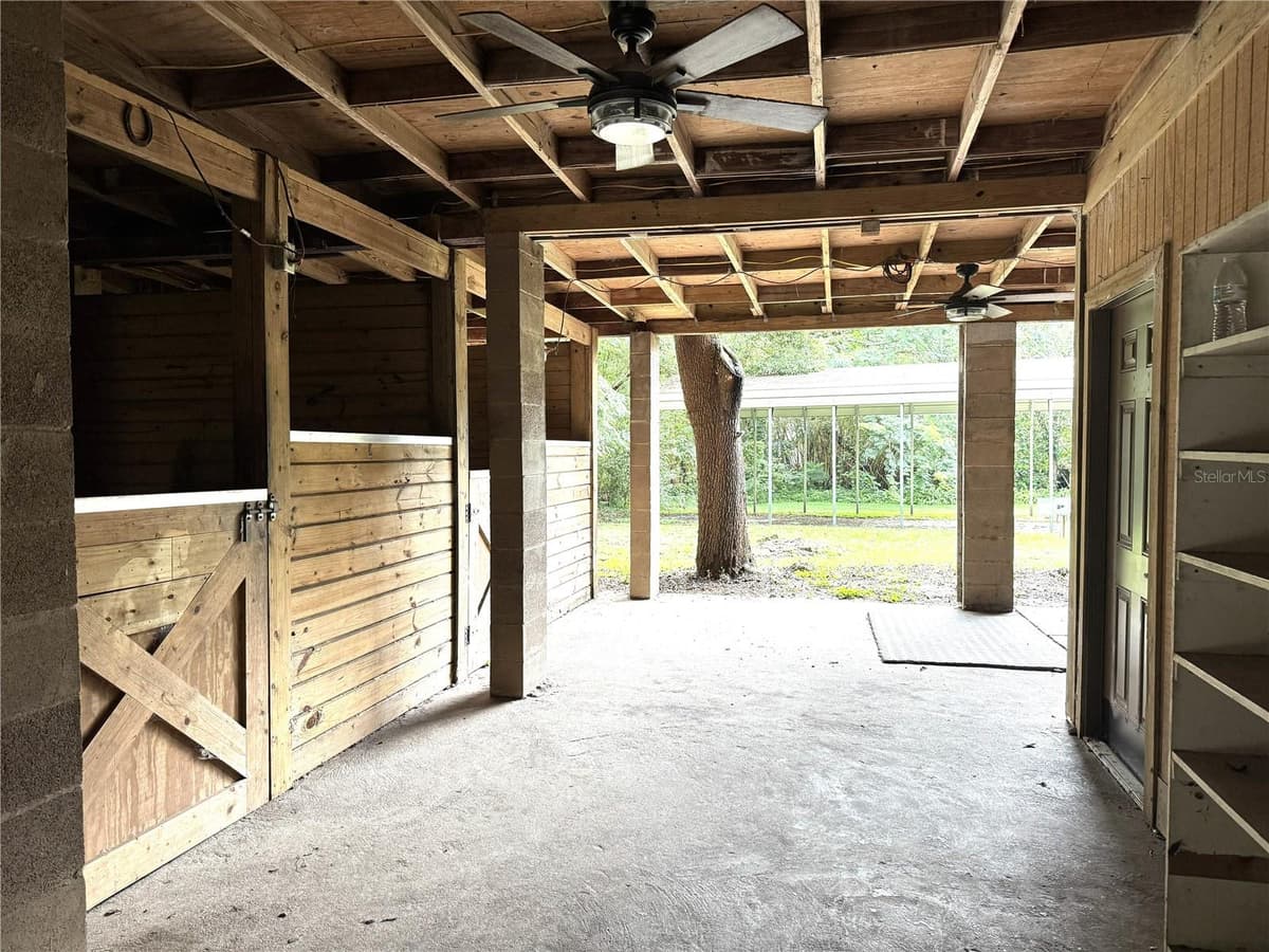 560 LAKE PLEASANT ROAD — photo 14 of 26