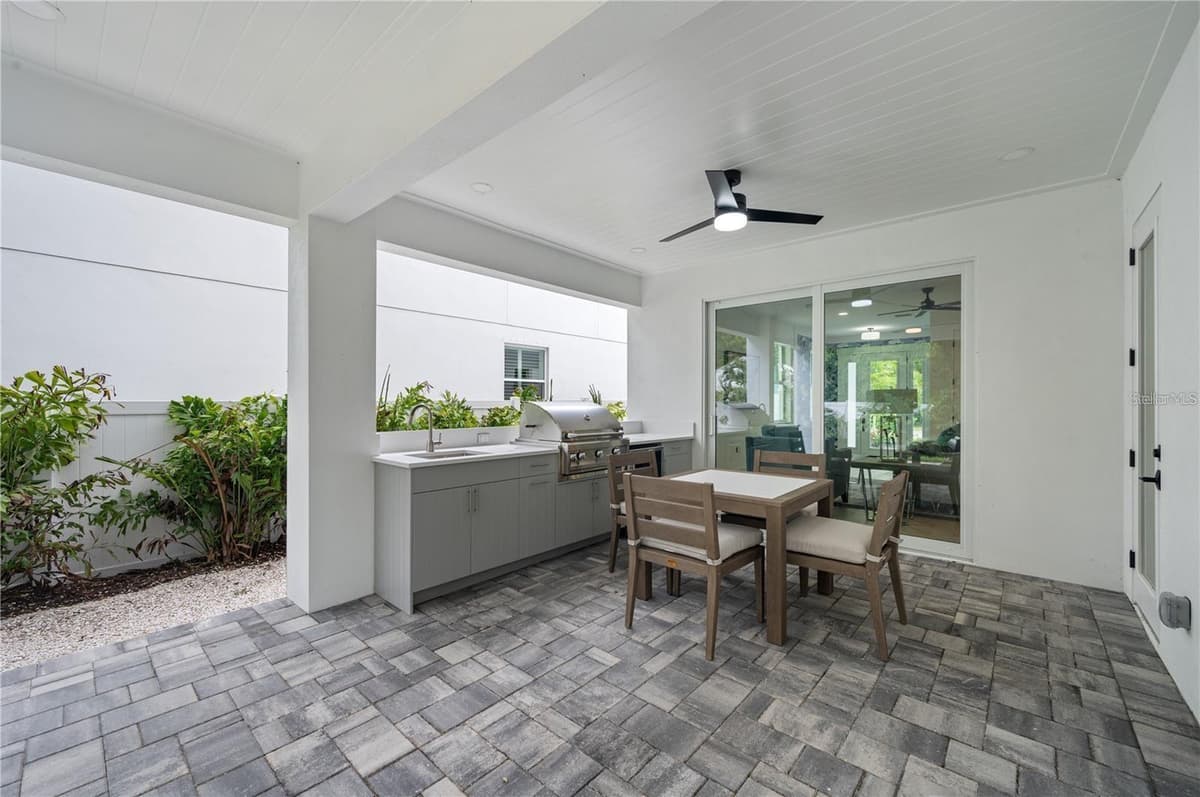 1647 SIESTA DRIVE — photo 42 of 43