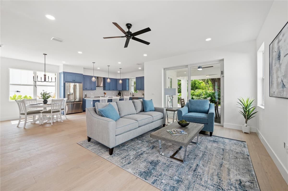 1647 SIESTA DRIVE — photo 22 of 43