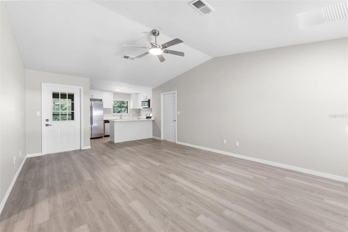 2329 54TH PLACE — photo 3 of 31