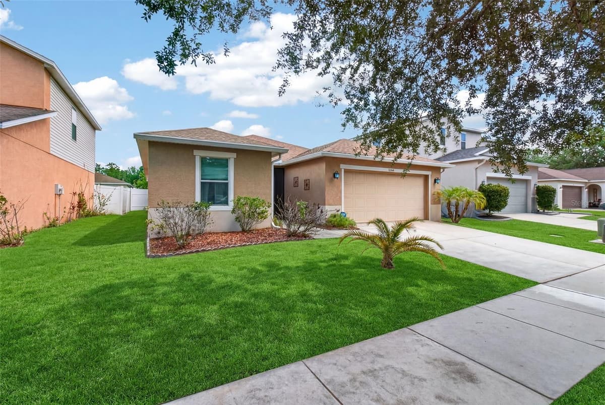 11154 RUNNING PINE DRIVE DRIVE — photo 2 of 33