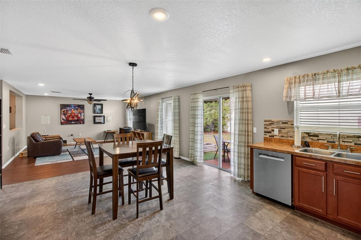 11154 RUNNING PINE DRIVE DRIVE — photo 10 of 33
