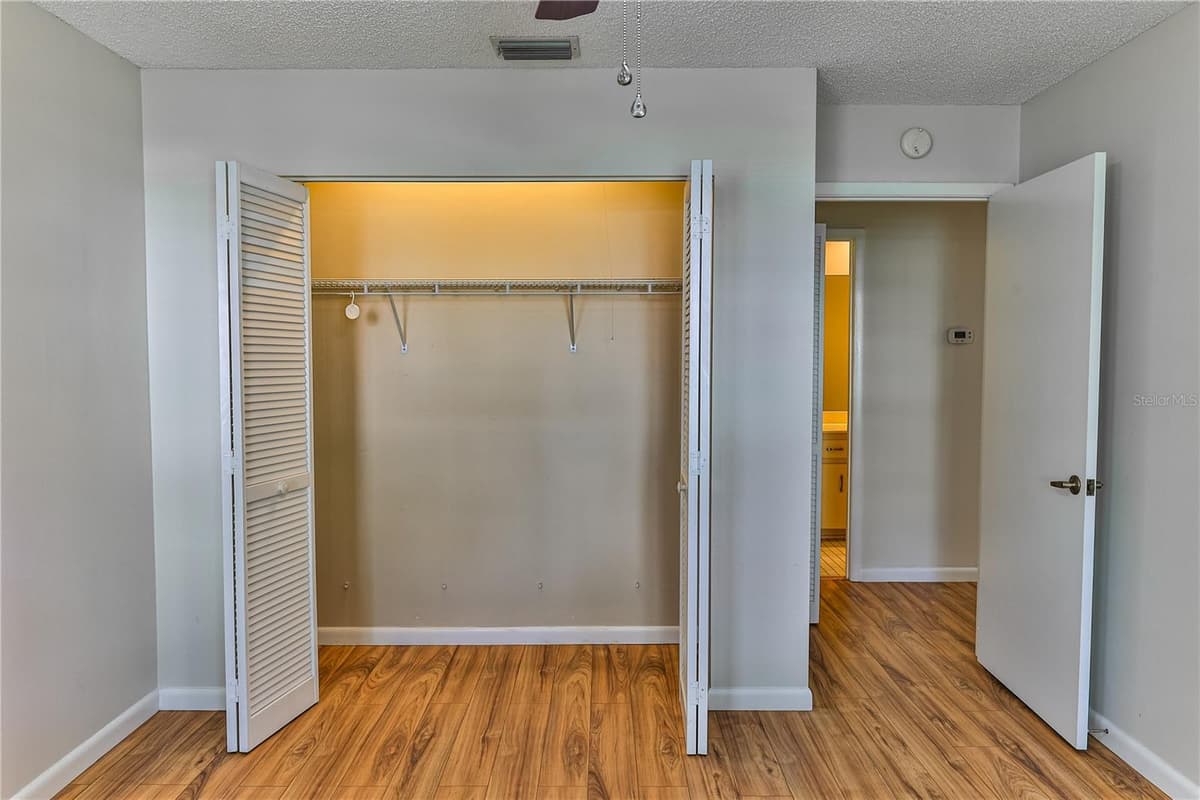 3333 LIVERPOOL POINT — photo 19 of 40