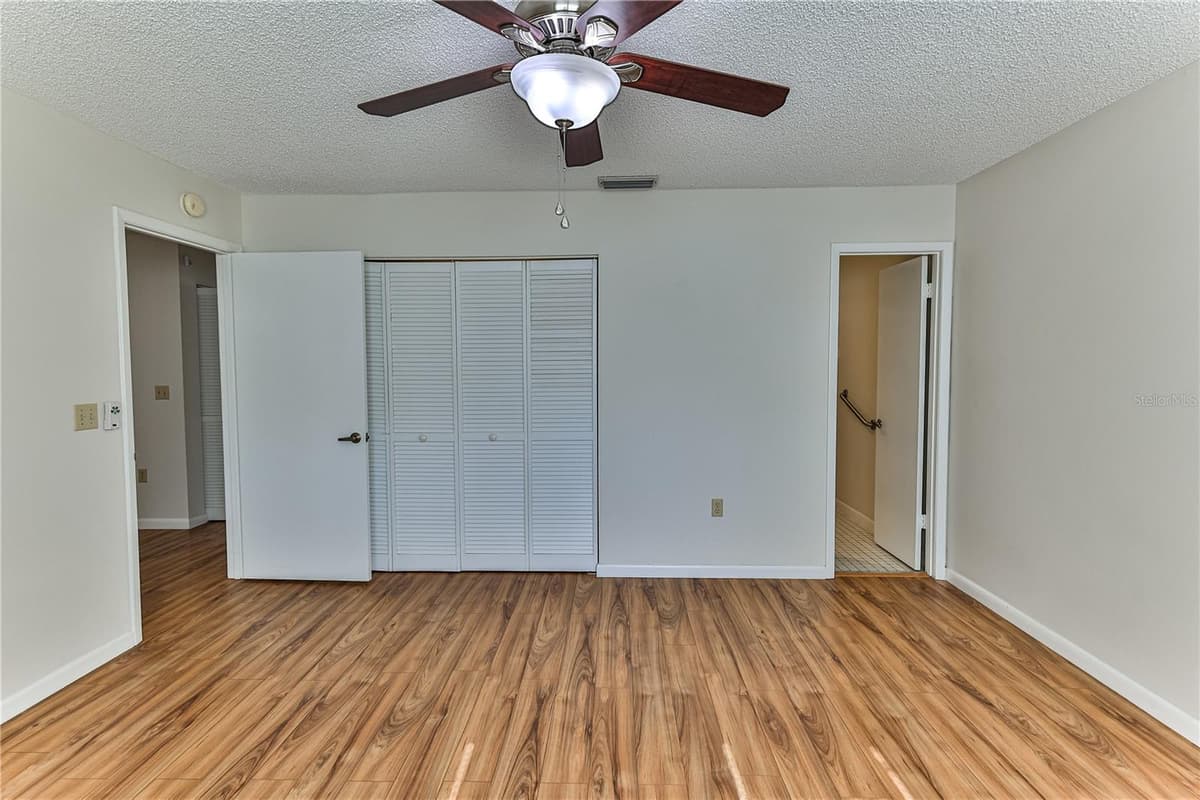 3333 LIVERPOOL POINT — photo 12 of 40