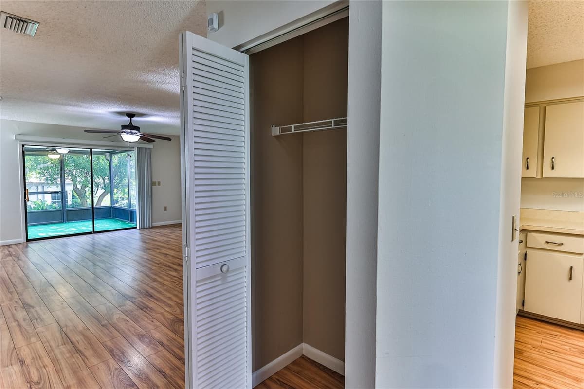 3333 LIVERPOOL POINT — photo 10 of 40