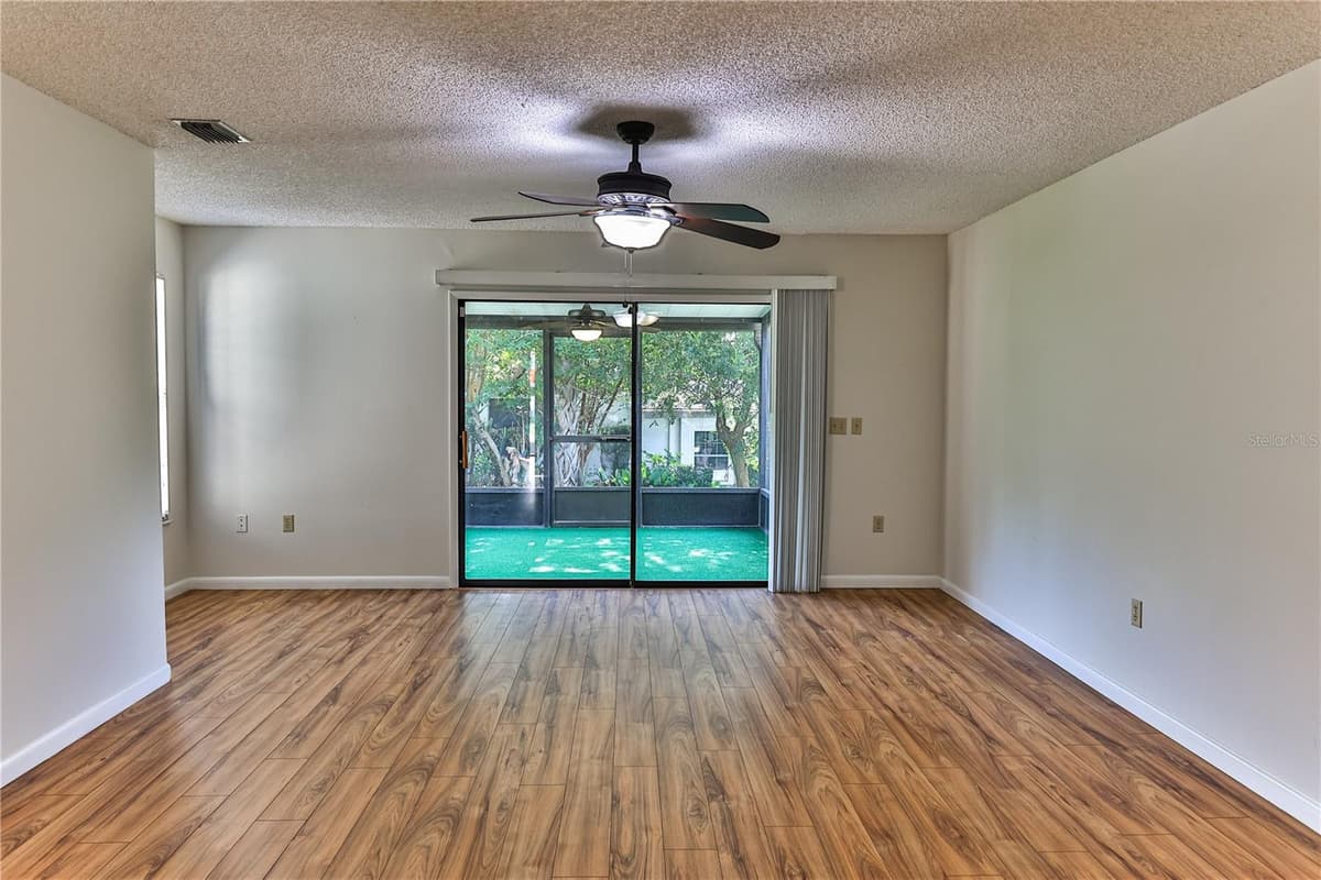 3333 LIVERPOOL POINT — photo 3 of 40