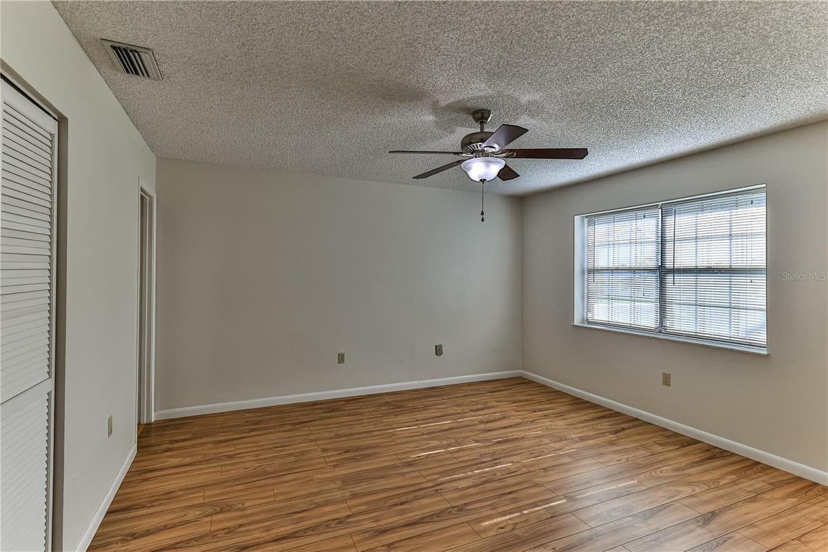 3333 LIVERPOOL POINT — photo 14 of 40