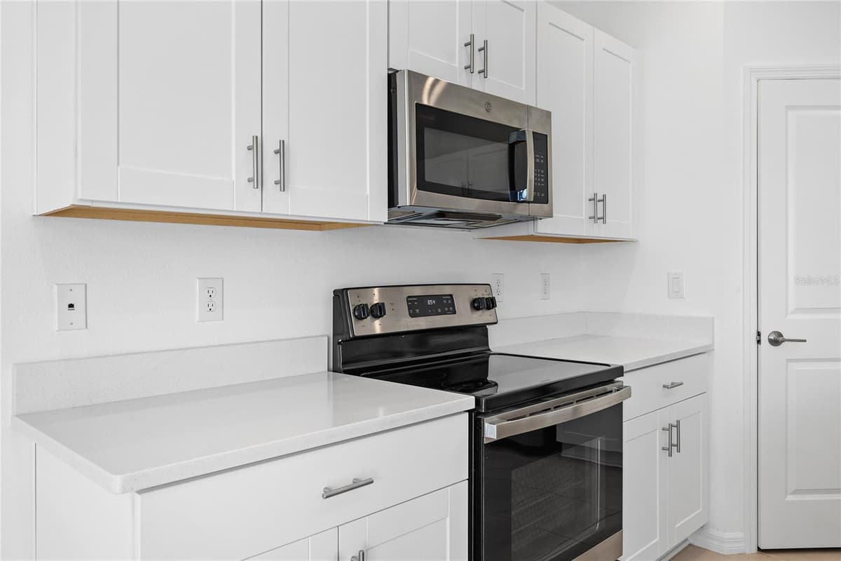 5780 HAVEN TERRACE — photo 8 of 40