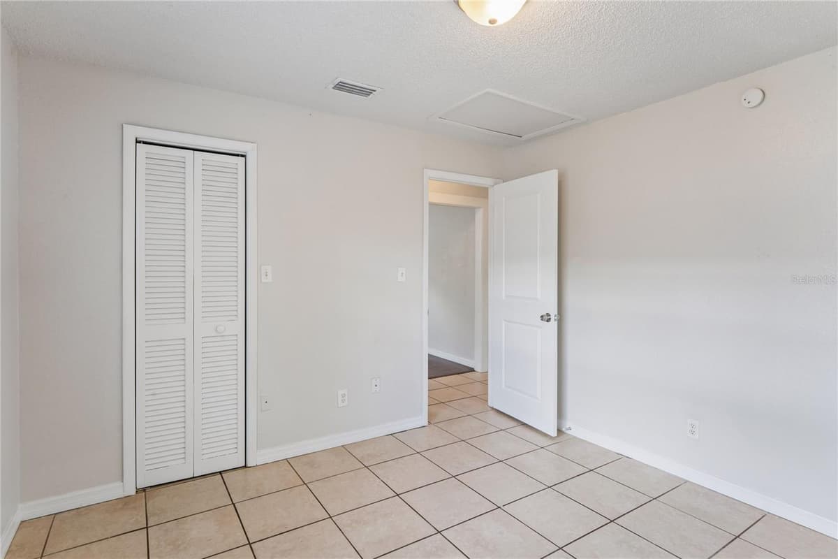 9608 10TH STREET — photo 11 of 23