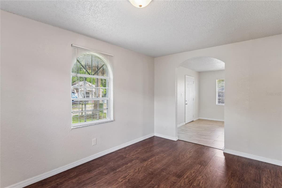 9608 10TH STREET — photo 9 of 23
